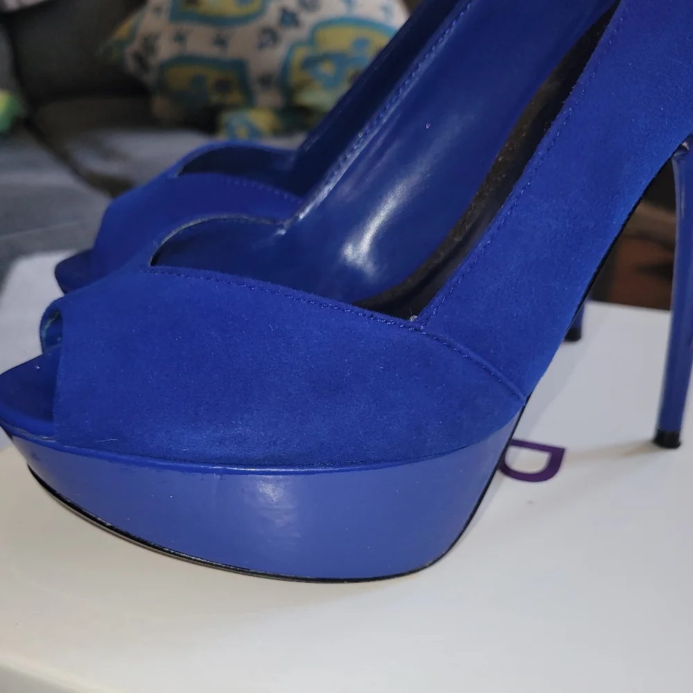 BAKERS Shoes Style Eryn Blue Platform Pumps - Picture 5 of 12